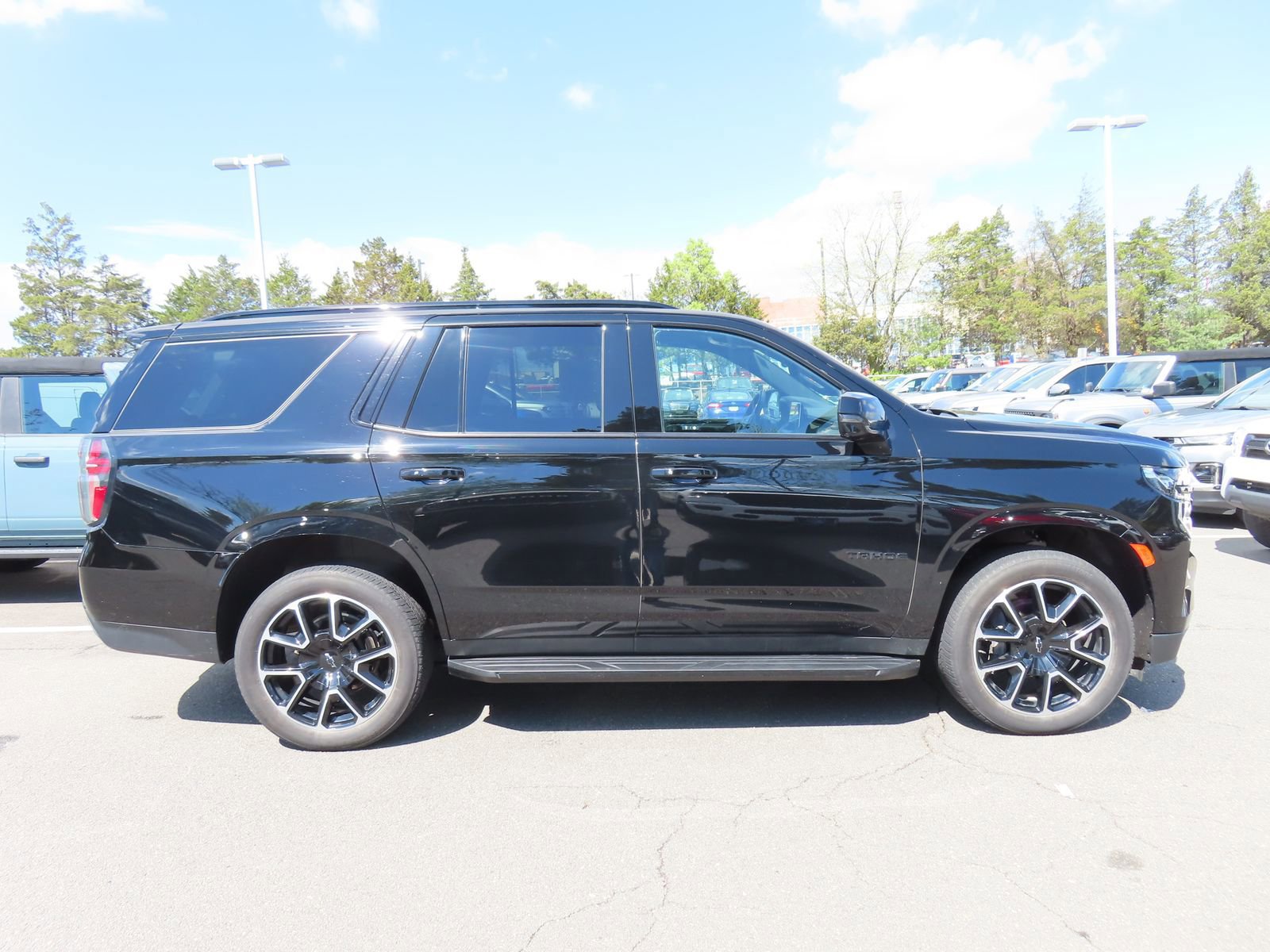 Used 2023 Chevrolet Tahoe RST w/ Luxury Package image 7