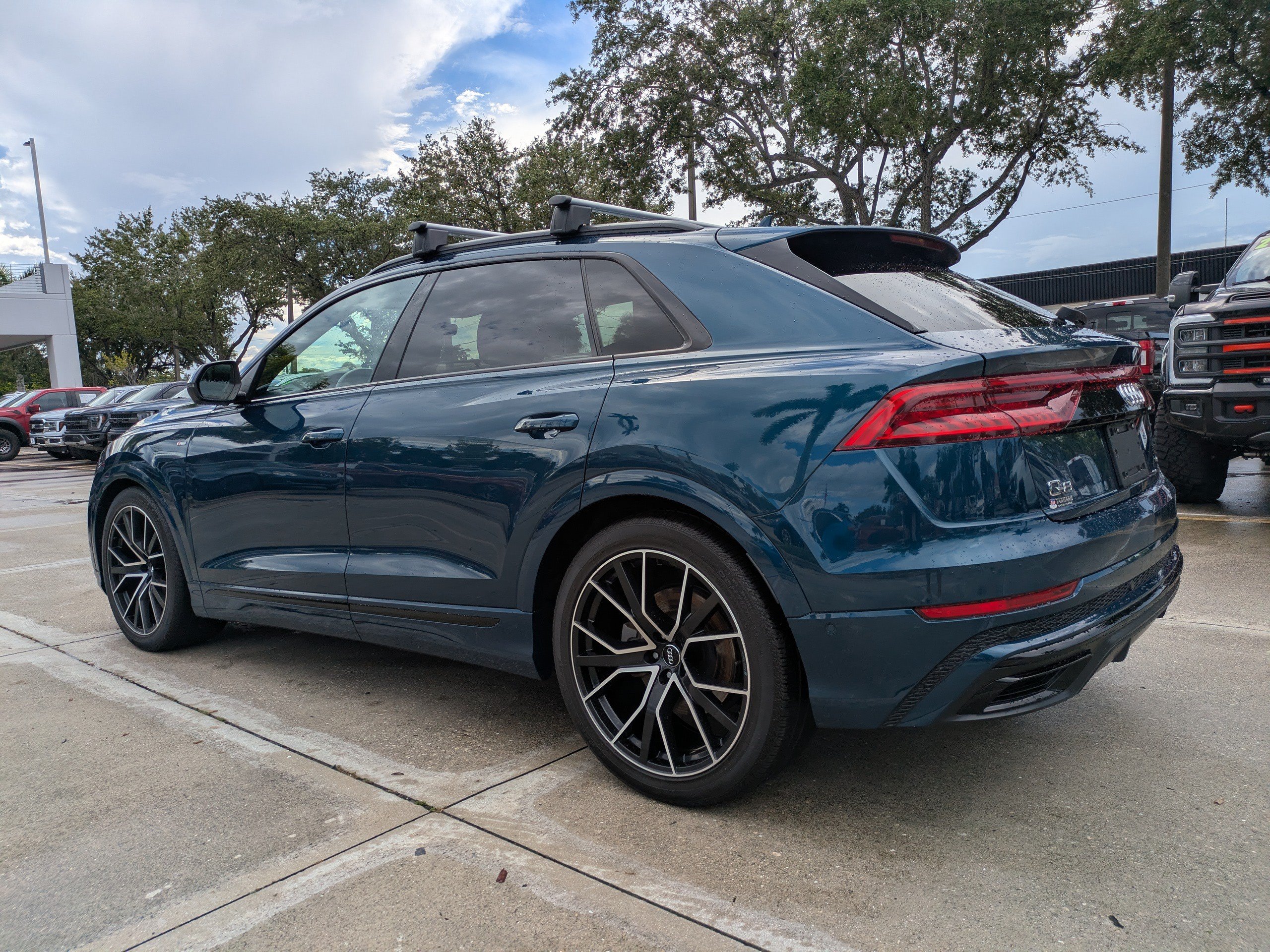 Used 2019 Audi Q8 Premium Plus w/ Premium Plus AWD/4WD image 6
