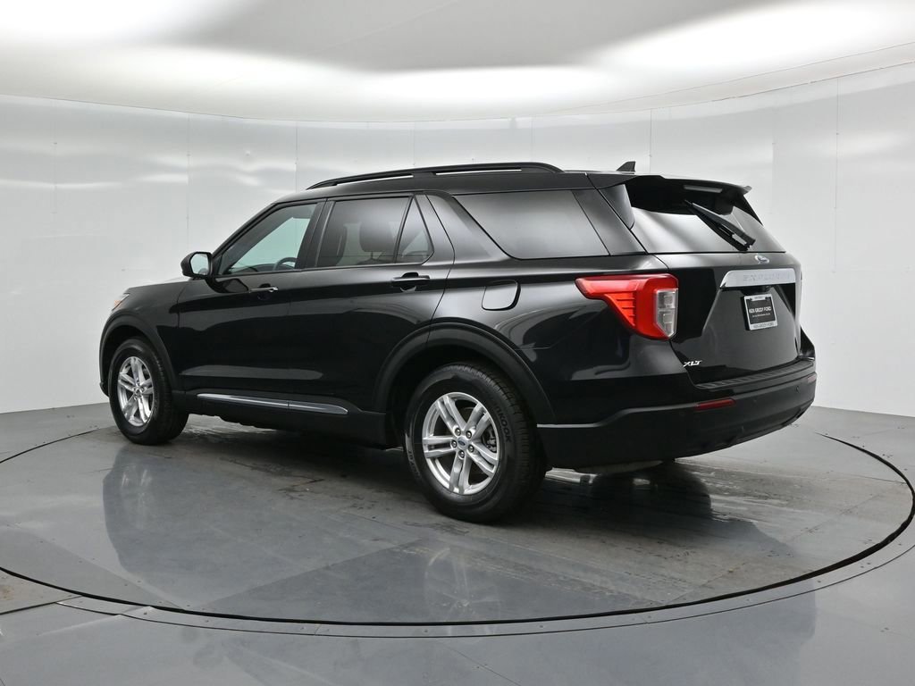 Certified 2022 Ford Explorer XLT image 17
