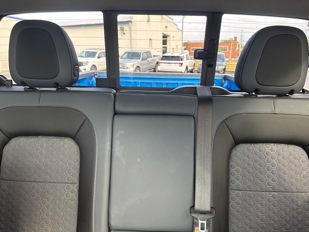 Used 2021 Chevrolet Colorado Z71 w/ Safety Package AWD/4WD image 26