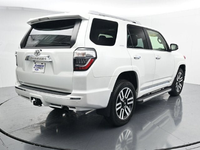 Used 2024 Toyota 4Runner Limited AWD/4WD image 9