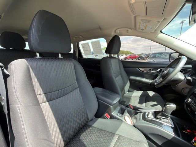 Used 2019 Nissan Rogue SV FWD image 19