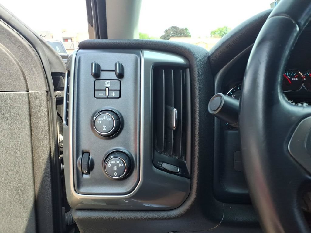 Used 2019 Chevrolet Silverado 1500 LT w/ All Star Edition AWD/4WD image 13