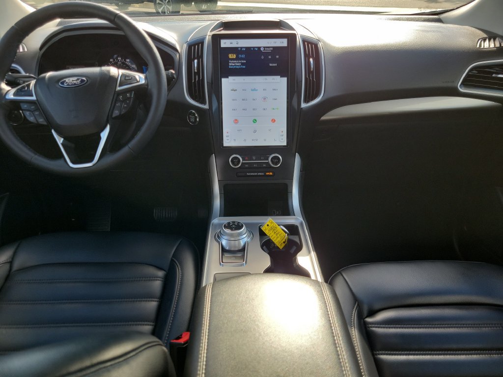 Certified 2024 Ford Edge SEL w/ Convenience Package AWD/4WD image 15