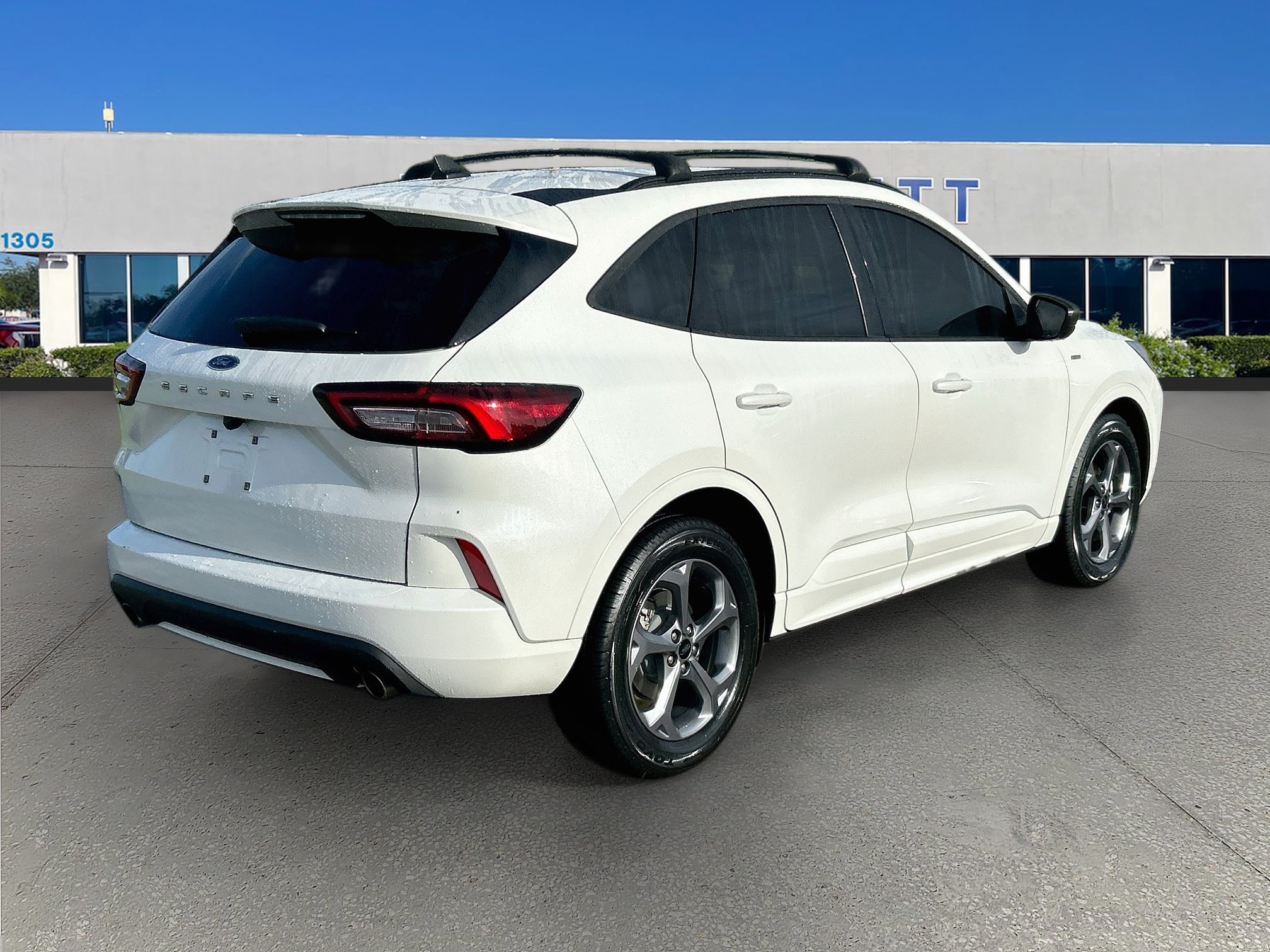 Certified 2023 Ford Escape ST-Line w/ Cold Weather Package FWD image 7
