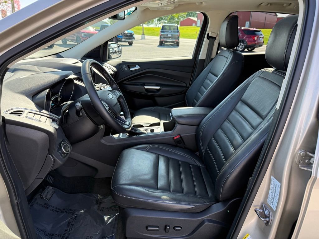 Certified 2018 Ford Escape Titanium w/ Ford Safe & Smart Package AWD/4WD image 11