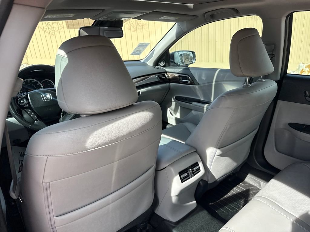 Used 2017 Honda Accord Touring image 20