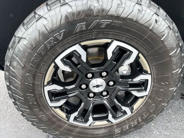 Used 2022 Chevrolet Silverado 1500 ZR2 w/ Technology Package image 13