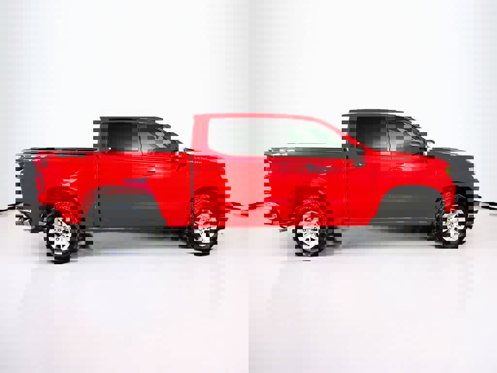 Used 2025 Chevrolet Silverado 1500 LT image 26