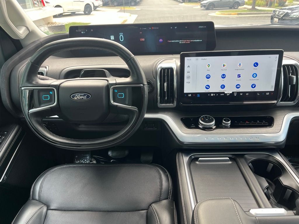 Certified 2025 Ford Expedition Max Platinum w/ Driver's Package AWD/4WD image 10