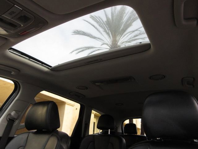 Used 2023 Kia Telluride S w/ S Sunroof Package image 25