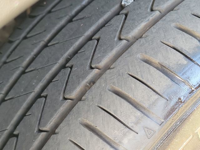 Used 2021 Toyota RAV4 XLE Premium FWD image 30