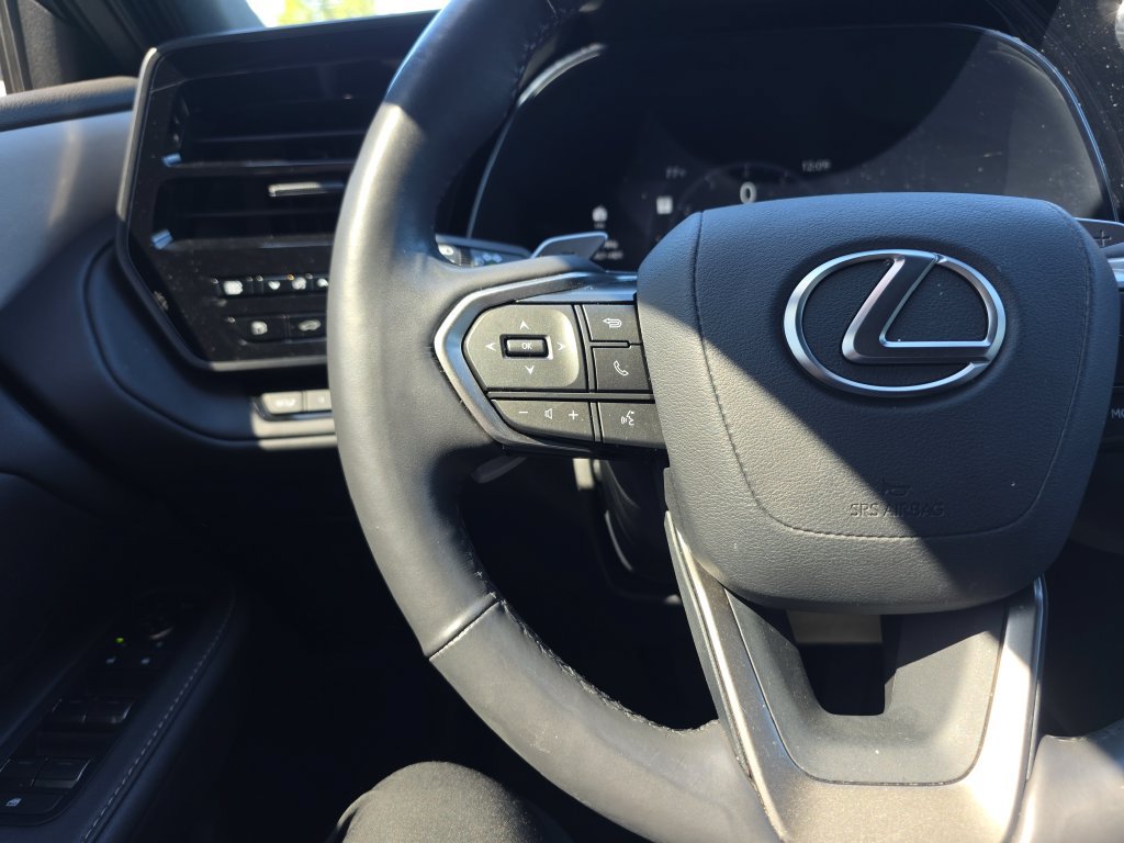 Used 2024 Lexus TX 350 AWD w/ Captains Chair Package image 28