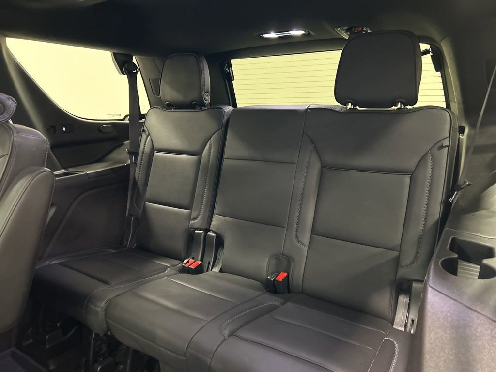 Used 2021 GMC Yukon Denali w/ Denali Premium Package image 31