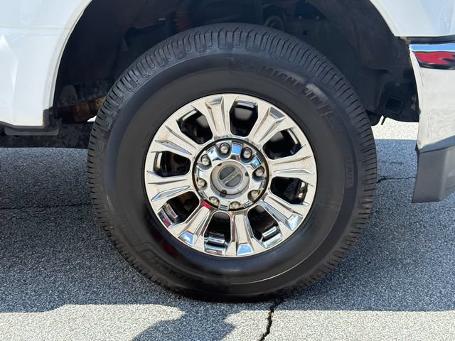 Certified 2019 Ford F250 XLT w/ XLT Premium Package AWD/4WD image 14