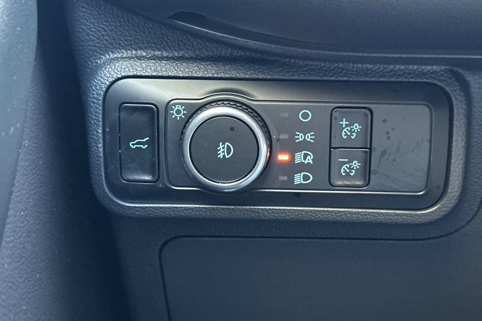 Certified 2025 Ford Explorer ST AWD/4WD image 44