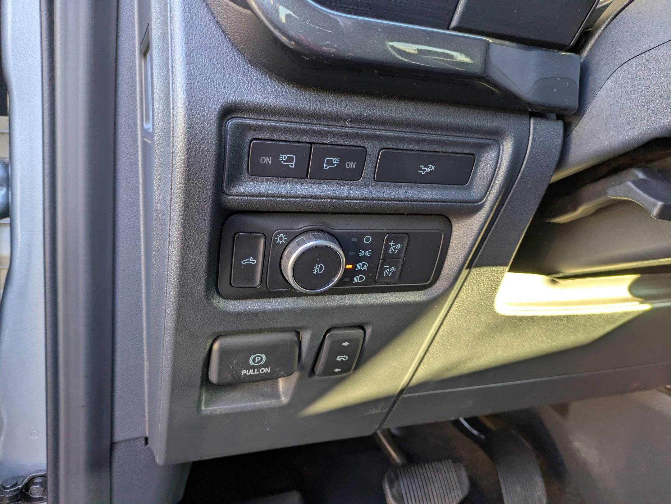 Certified 2022 Ford F150 XLT w/ Equipment Group 302A High image 20