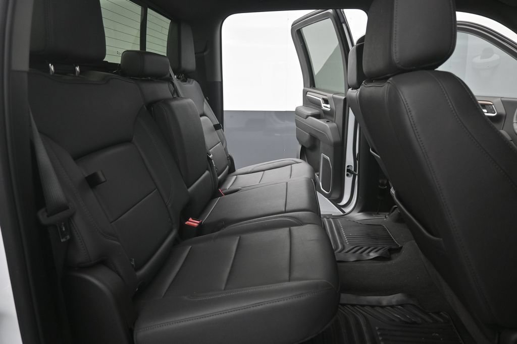 Used 2026 Chevrolet Silverado 3500 LT w/ Texas Edition AWD/4WD image 12
