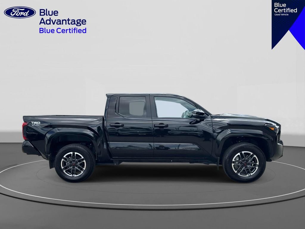 Used 2024 Toyota Tacoma TRD Sport w/ TRD Sport Upgrade Package AWD/4WD image 4