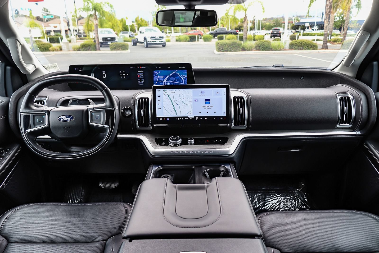 Certified 2025 Ford Expedition Platinum AWD/4WD image 12