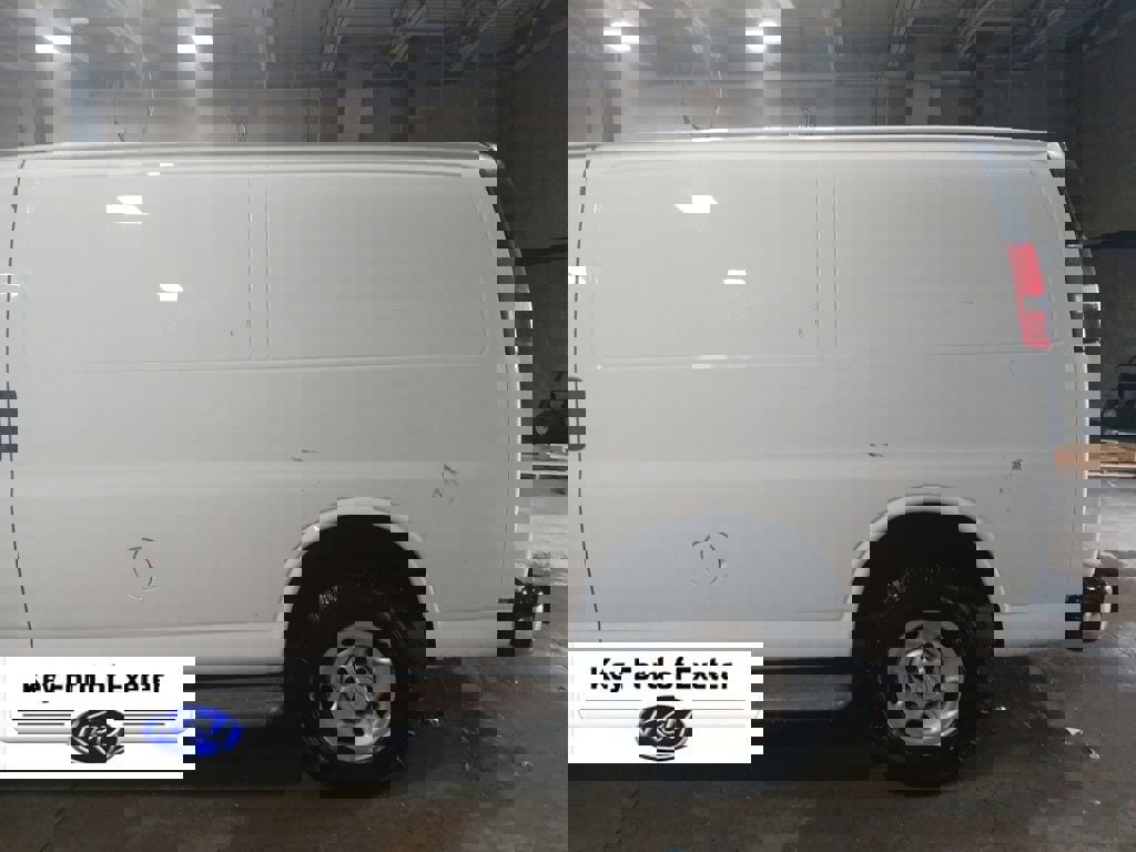 Used 2021 Chevrolet Express 2500 w/ Driver Convenience Package image 6