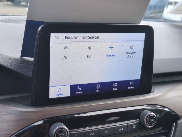 Certified 2020 Ford Escape Titanium AWD/4WD image 23