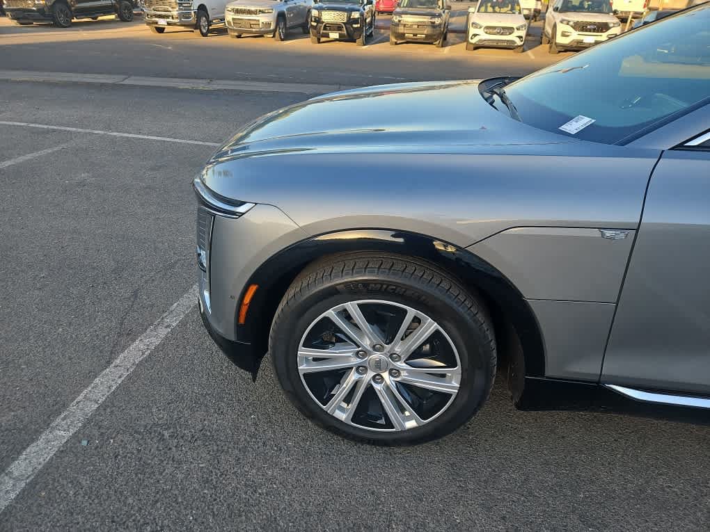 Used 2024 Cadillac Lyriq Tech w/ Driver Assist Package RWD image 3