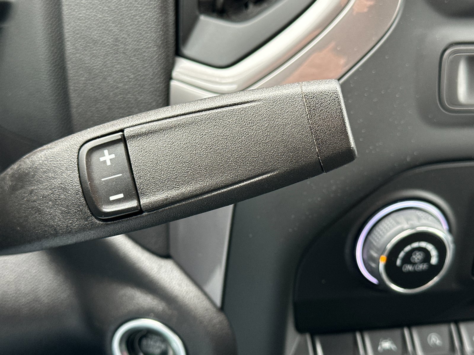 Used 2023 Chevrolet Silverado 1500 Custom image 20