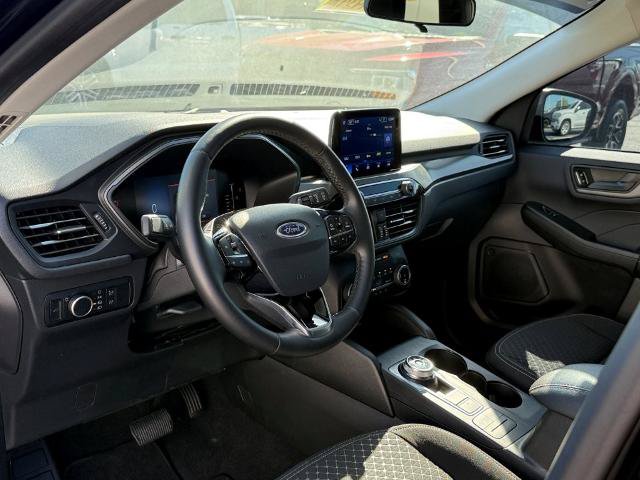 Certified 2023 Ford Escape Active AWD/4WD image 12