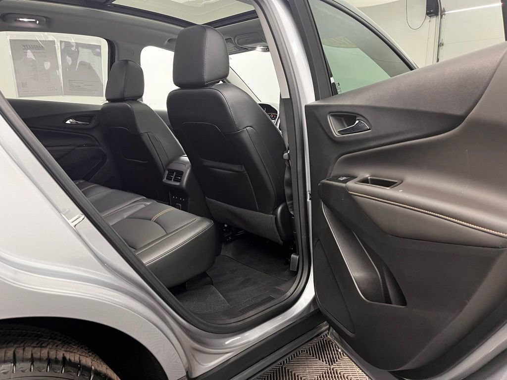 Used 2024 Chevrolet Equinox Premier image 33