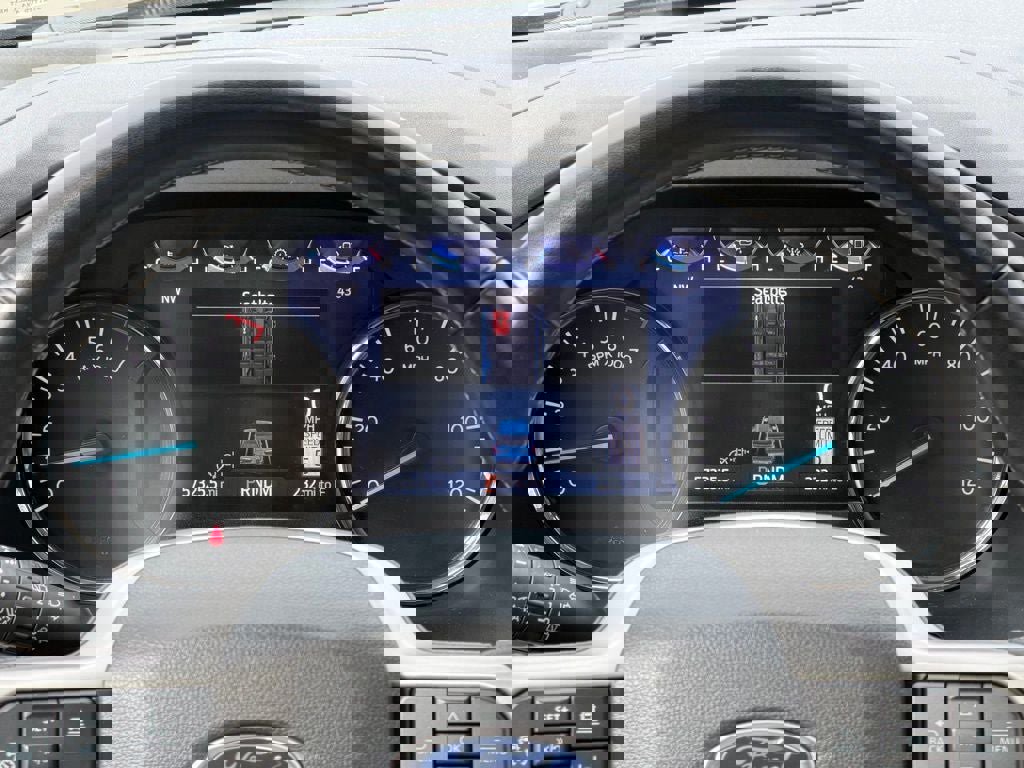 Certified 2024 Ford Expedition Limited image 32