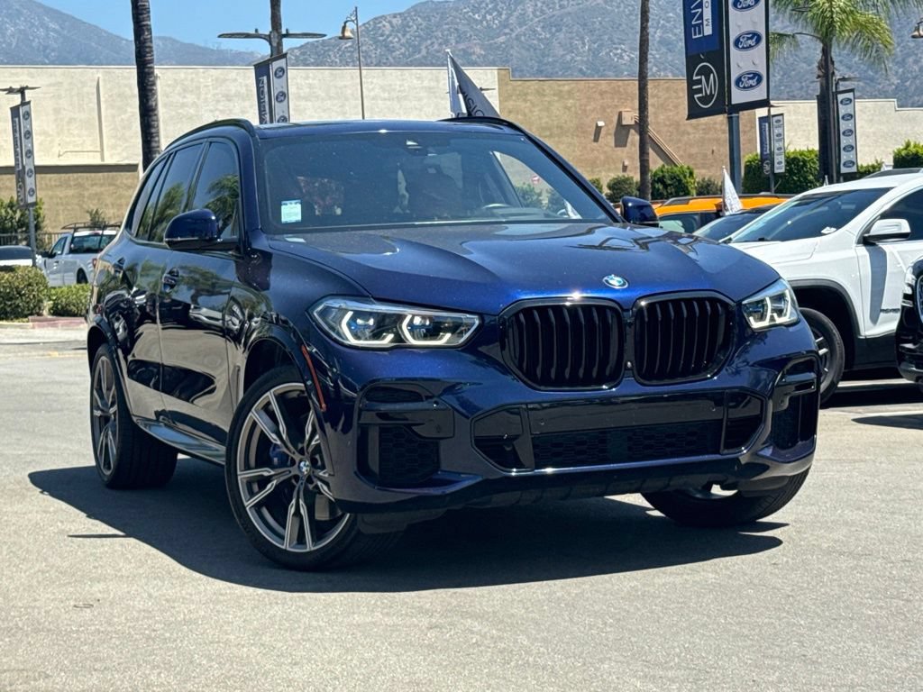 Used 2023 BMW X5 M50i w/ Executive Package AWD/4WD image 3