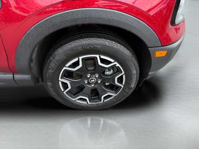 Certified 2025 Ford Bronco Sport Outer Banks w/ Outer Banks Tech Package+ AWD/4WD image 32