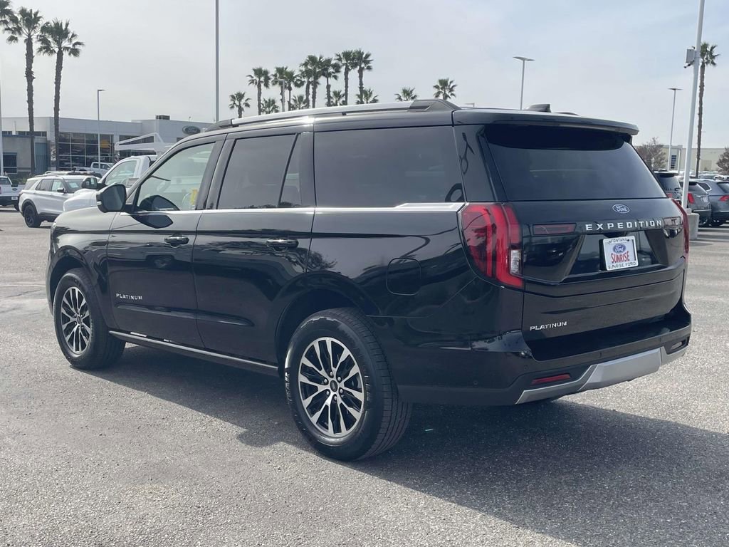 Certified 2025 Ford Expedition Platinum image 2