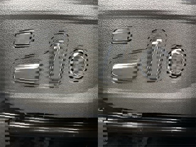 Used 2023 Hyundai Santa Fe Calligraphy image 4