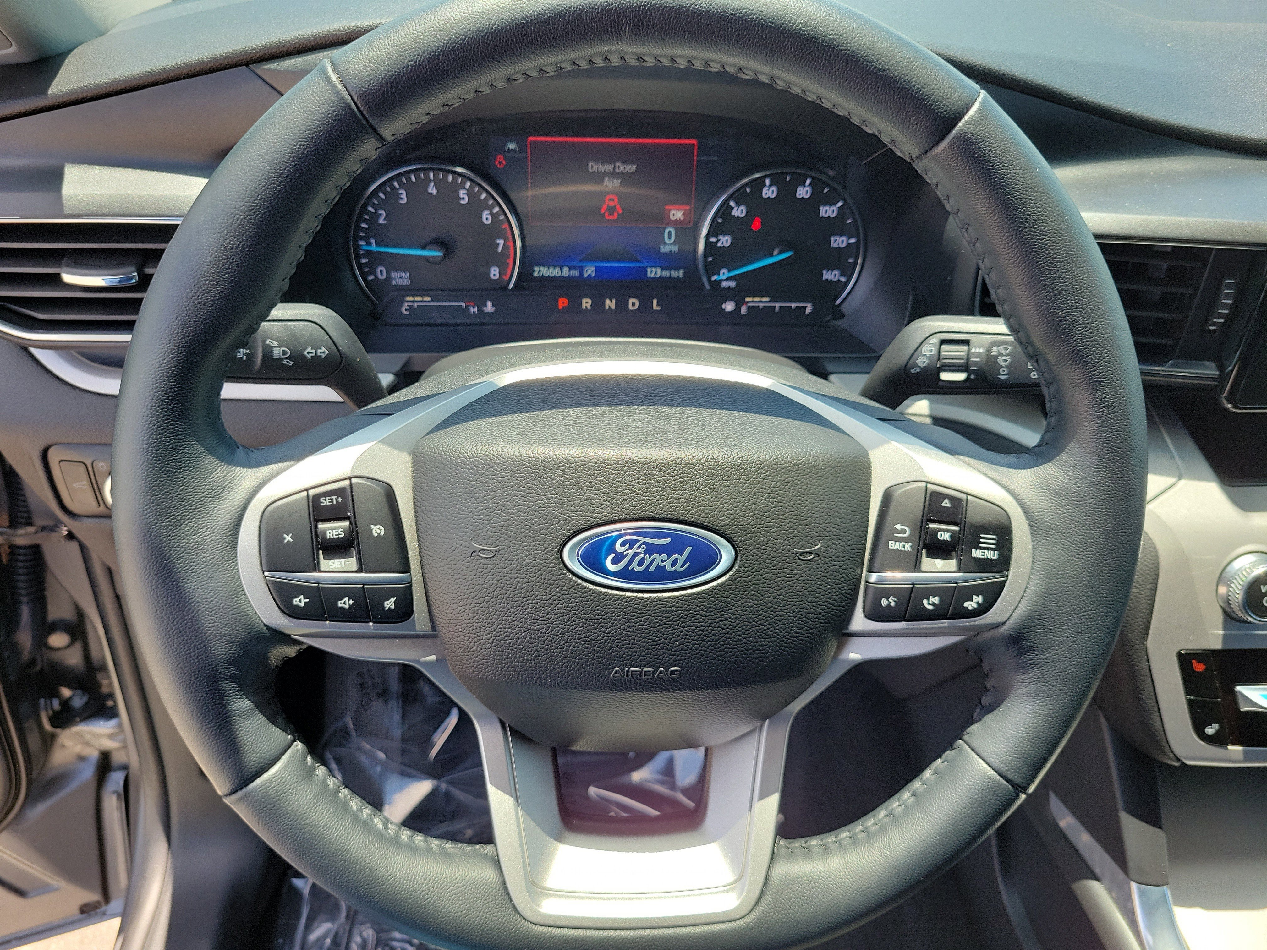 Certified 2023 Ford Explorer XLT w/ Equipment Group 202A RWD image 21