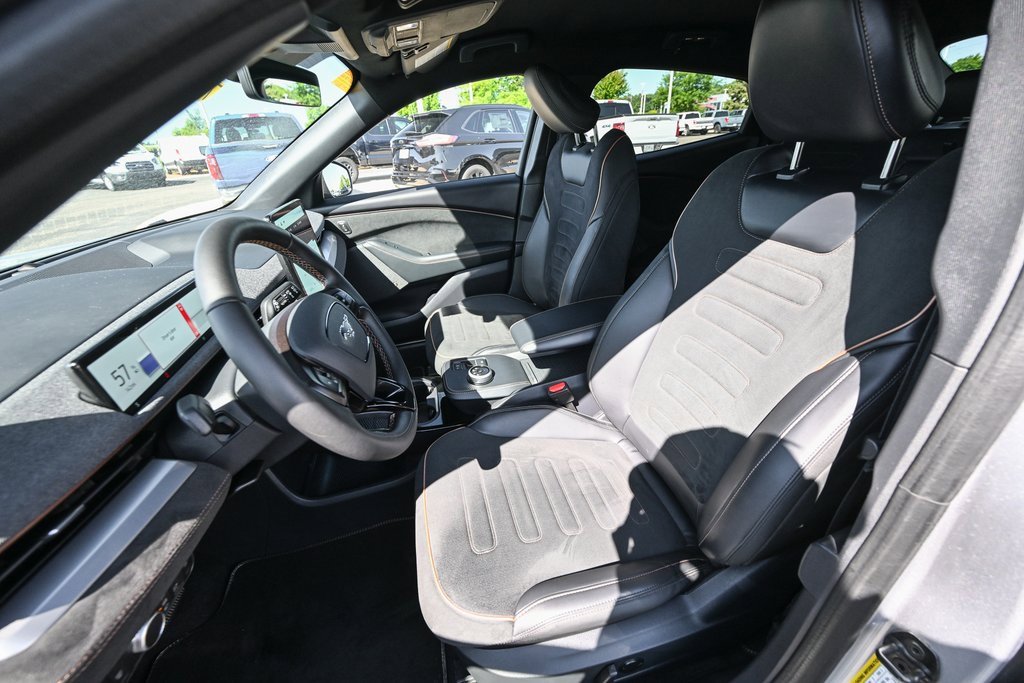 Certified 2021 Ford Mustang Mach-E GT image 19