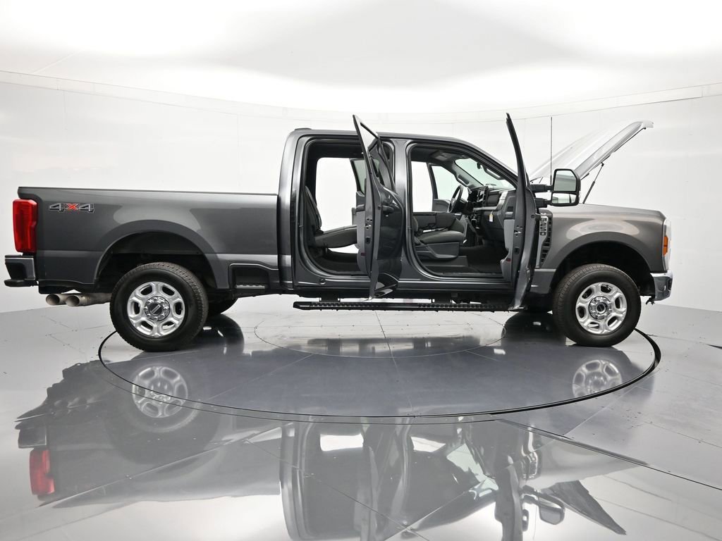Certified 2025 Ford F250 XLT image 47