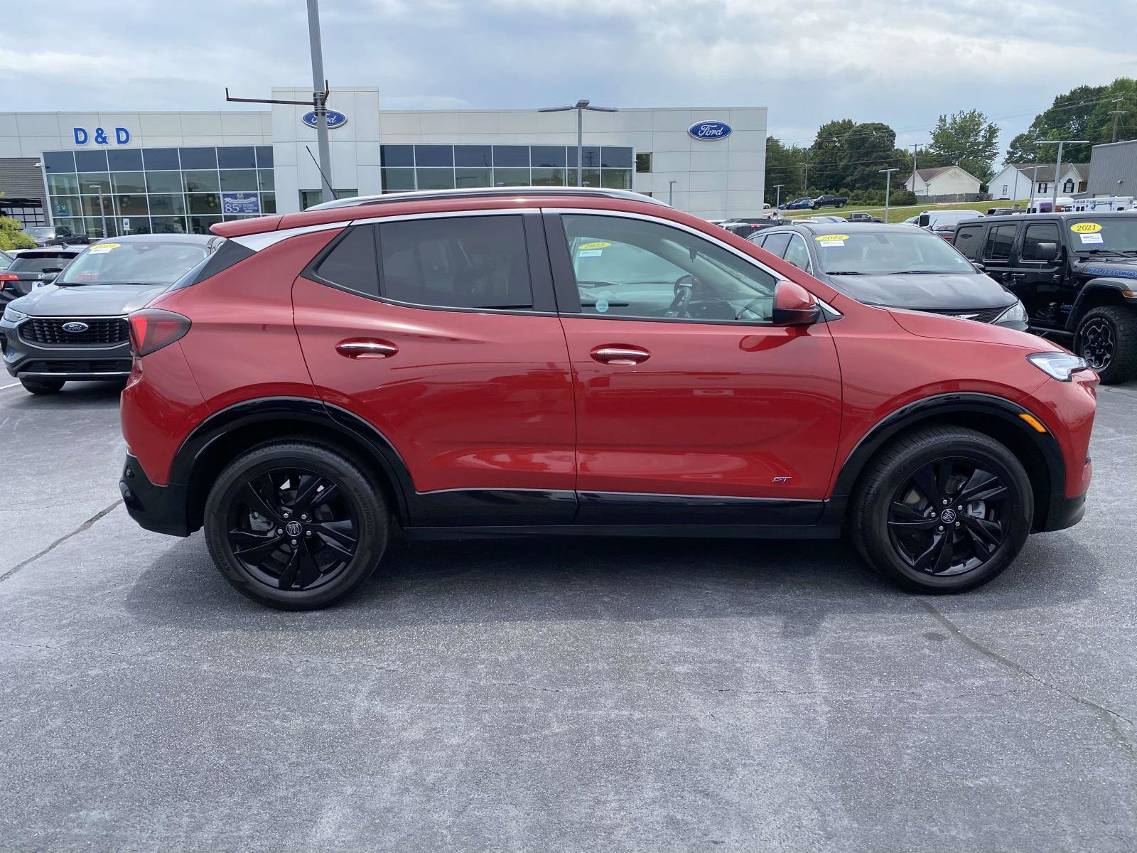 Used 2026 Buick Encore GX Sport Touring w/ Comfort Package FWD image 8