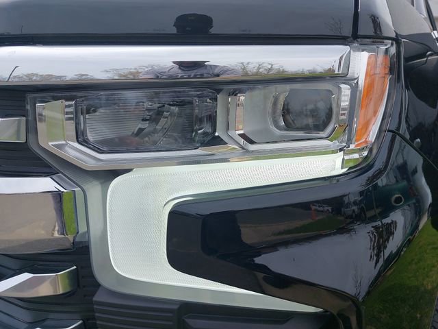 Used 2025 Chevrolet Silverado 1500 LTZ w/ Technology Package image 30