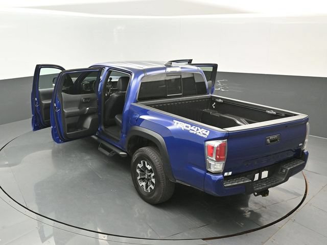 Used 2022 Toyota Tacoma TRD Off-Road w/ TRD Premium Off Road Package AWD/4WD image 28