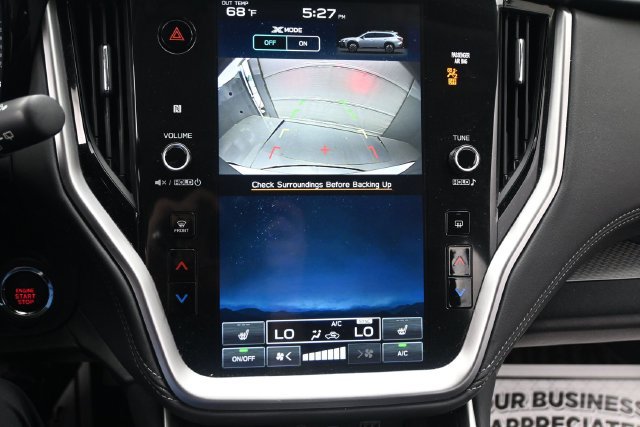 Used 2025 Subaru Outback Premium AWD/4WD image 12