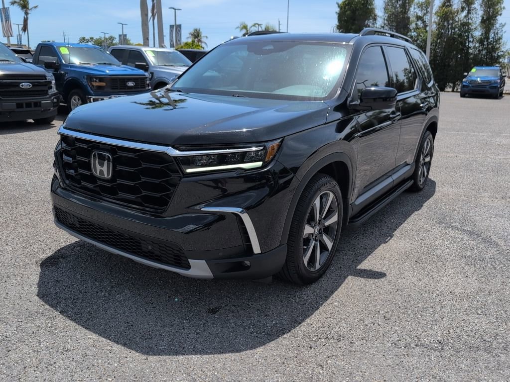 Used 2024 Honda Pilot Touring image 6