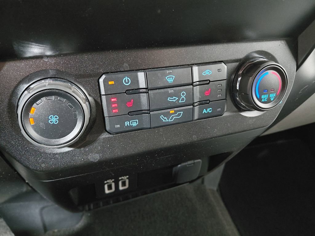 Certified 2019 Ford F150 XLT w/ Equipment Group 302A Luxury AWD/4WD image 32