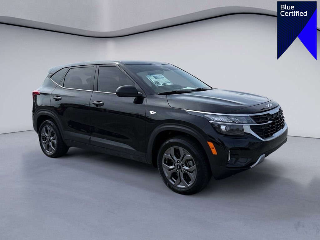 Used 2025 Kia Seltos LX image 1