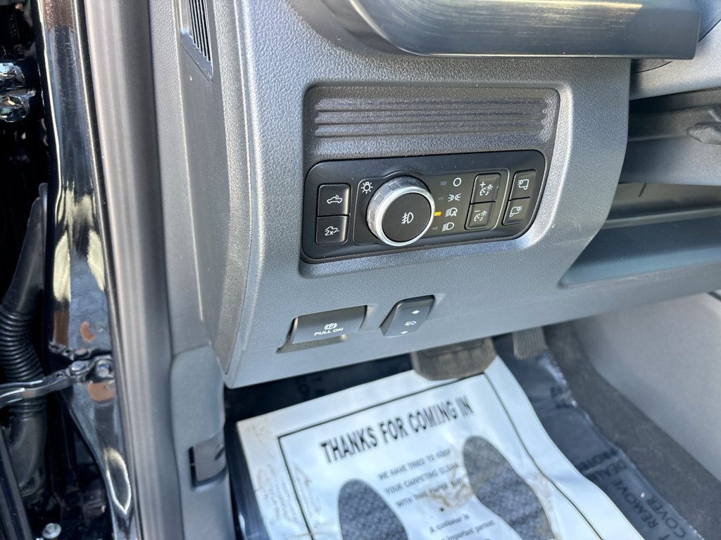Certified 2025 Ford F250 Lariat w/ FX4 Off-Road Package AWD/4WD image 29