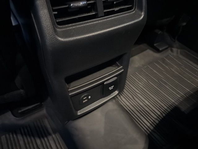 Certified 2021 Ford Edge SEL w/ Convenience Package image 19