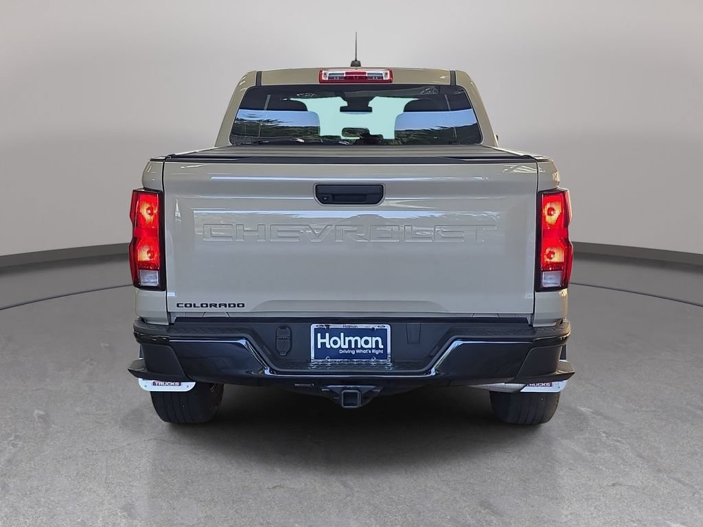 Used 2024 Chevrolet Colorado Trail Boss w/ Advanced Trailering Package AWD/4WD image 5