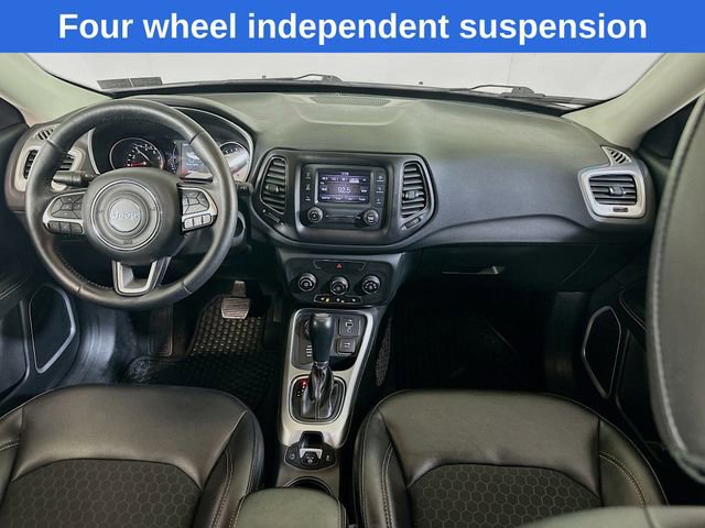 Used 2018 Jeep Compass Latitude w/ Cold Weather Group image 16