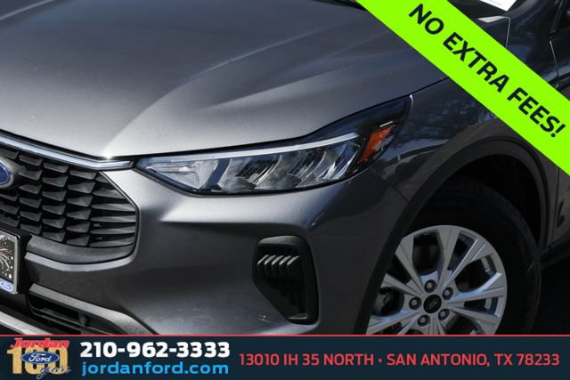 Certified 2023 Ford Escape Active FWD image 2